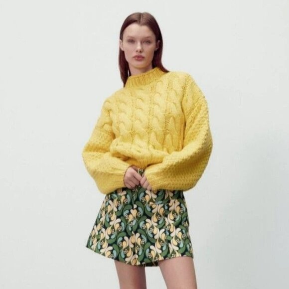 NWOT Zara multicoloured retro-inspired abstract print shorts, XS - Picture 1 of 14